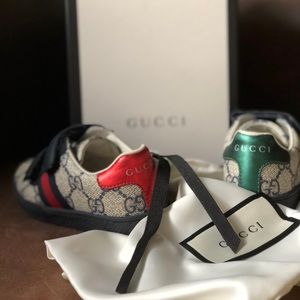 Gucci toddler sneakers size 7/23